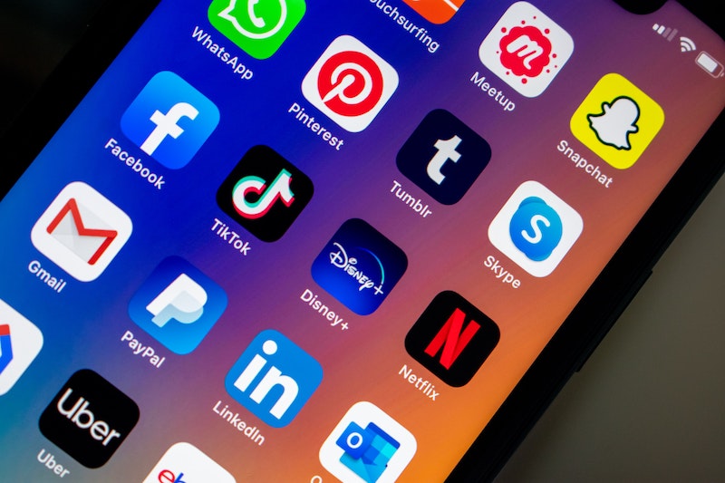 iphone with most popular social media agency apps